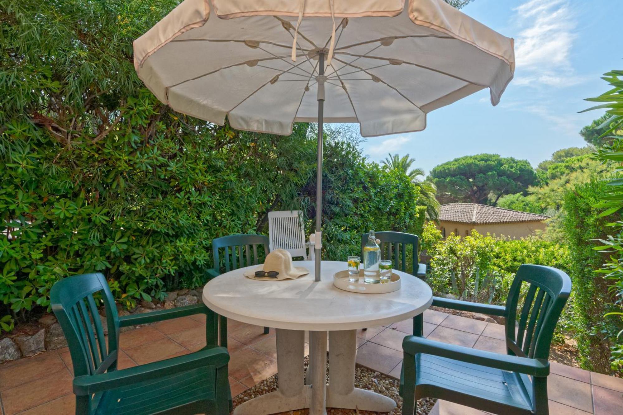 Residence Partenaire Le Domaine De Garlande Cavalaire-sur-Mer Eksteriør bilde