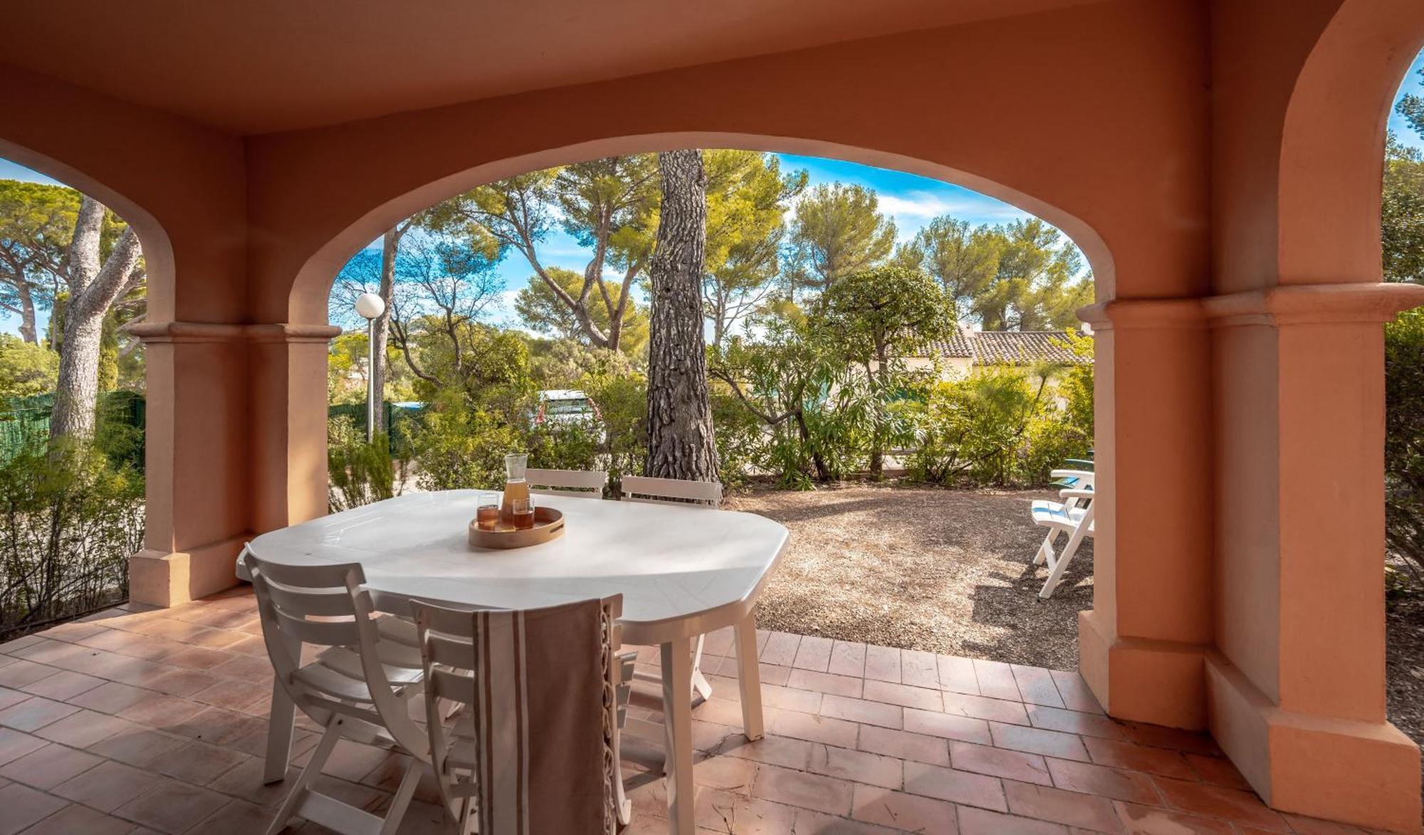 Residence Partenaire Le Domaine De Garlande Cavalaire-sur-Mer Eksteriør bilde