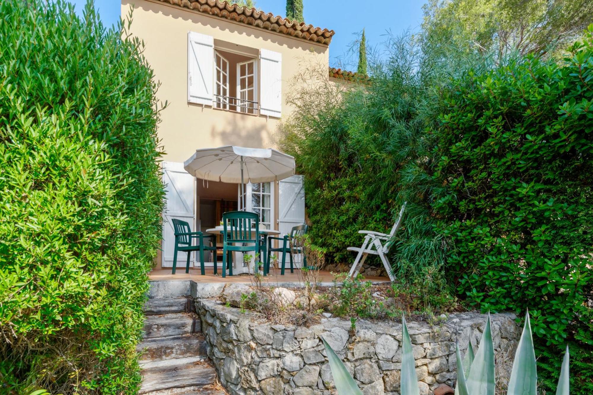 Residence Partenaire Le Domaine De Garlande Cavalaire-sur-Mer Eksteriør bilde