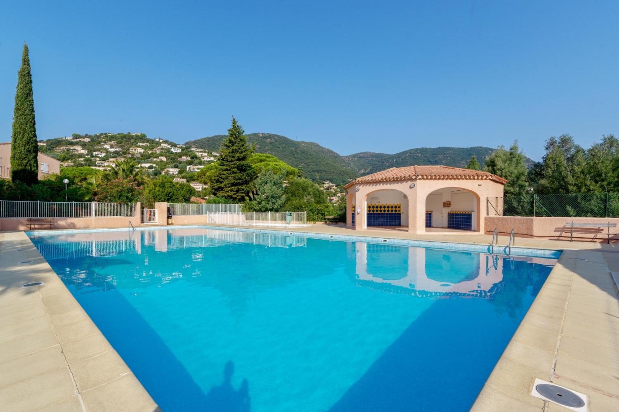 Residence Partenaire Le Domaine De Garlande Cavalaire-sur-Mer Eksteriør bilde
