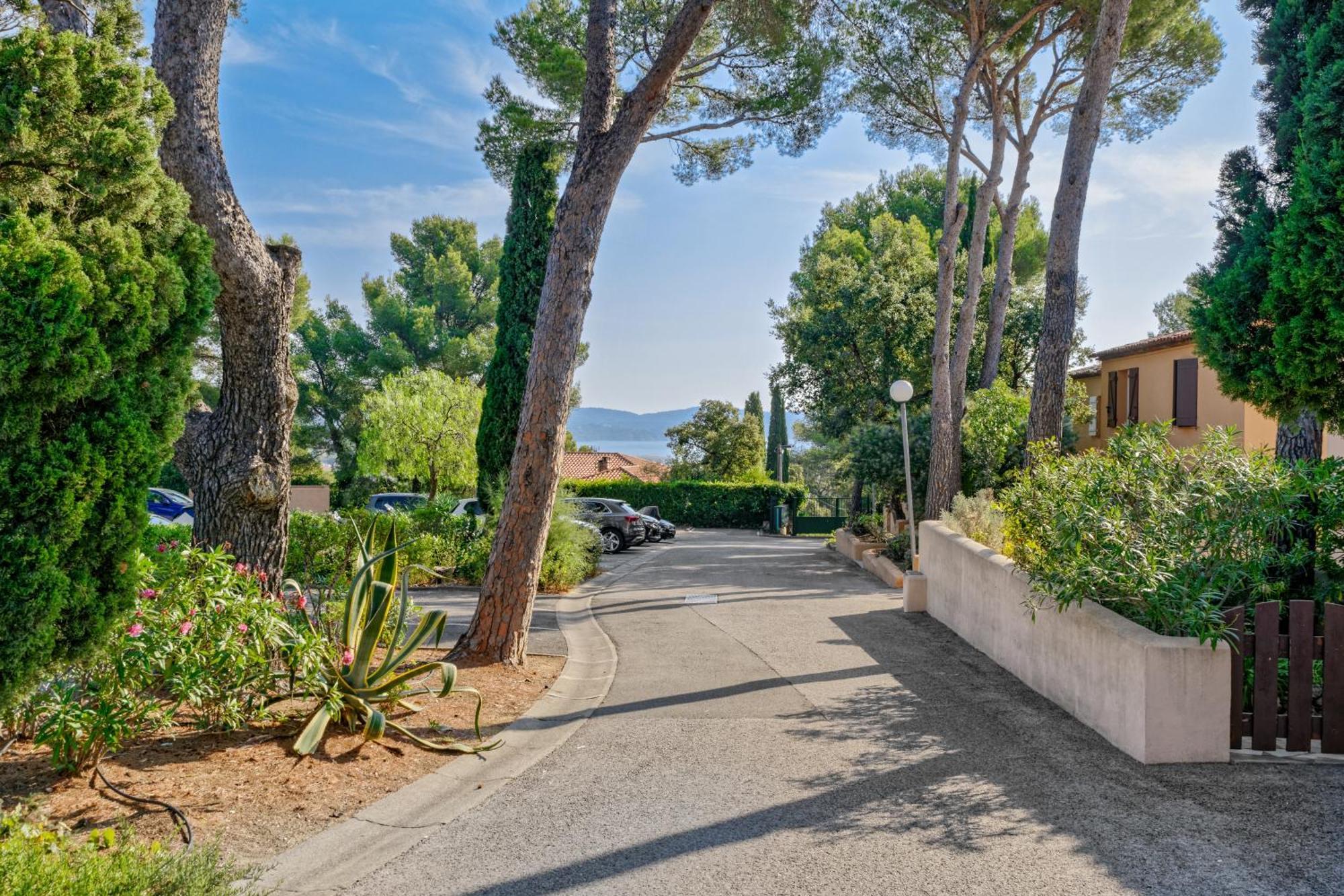 Residence Partenaire Le Domaine De Garlande Cavalaire-sur-Mer Eksteriør bilde
