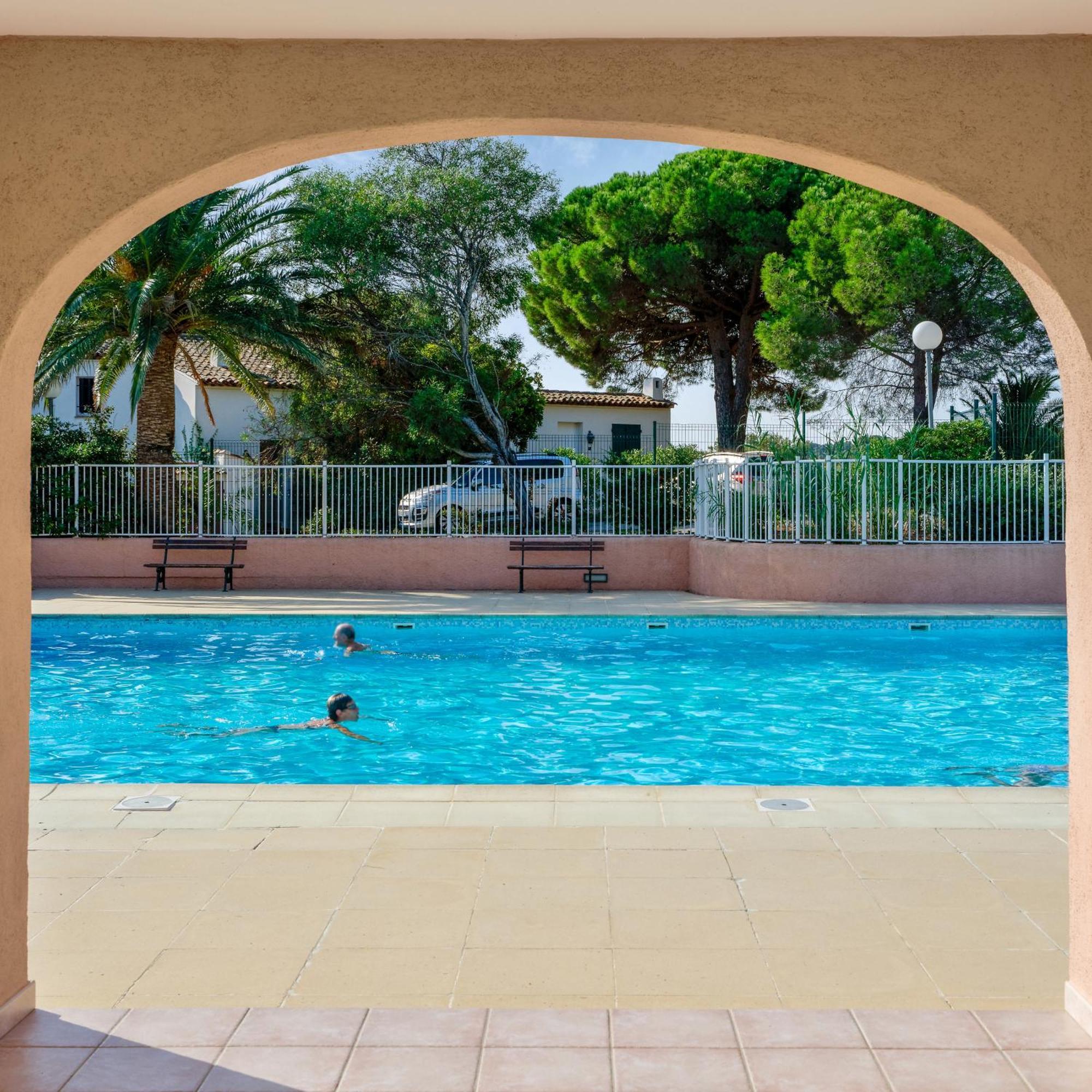 Residence Partenaire Le Domaine De Garlande Cavalaire-sur-Mer Eksteriør bilde